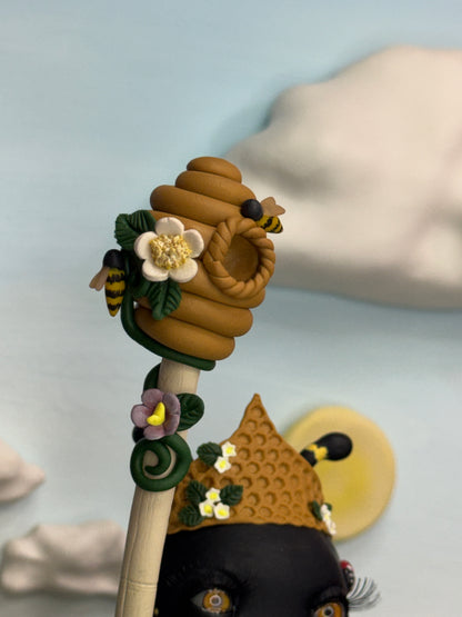 The Queen Bee Loveez - BeeAnca