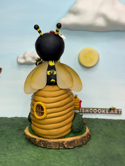 Bee Loveez on Hive - Buzz