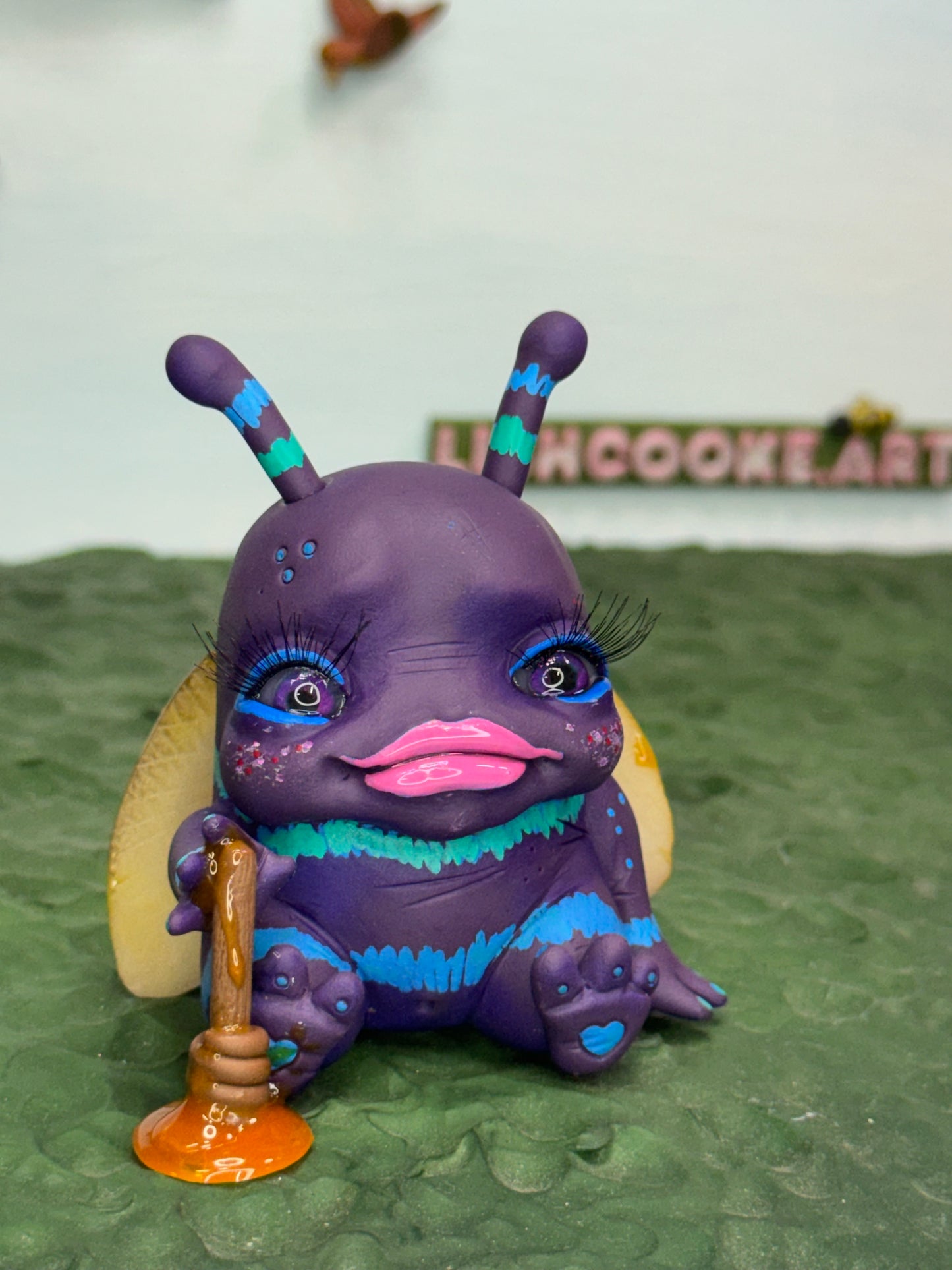 Fantasy Bee Chunkeez 1 - Fuzzy