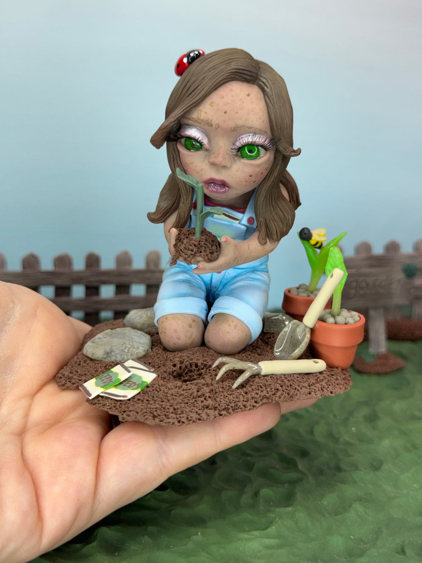 Sera | The Gardener’s Gift
