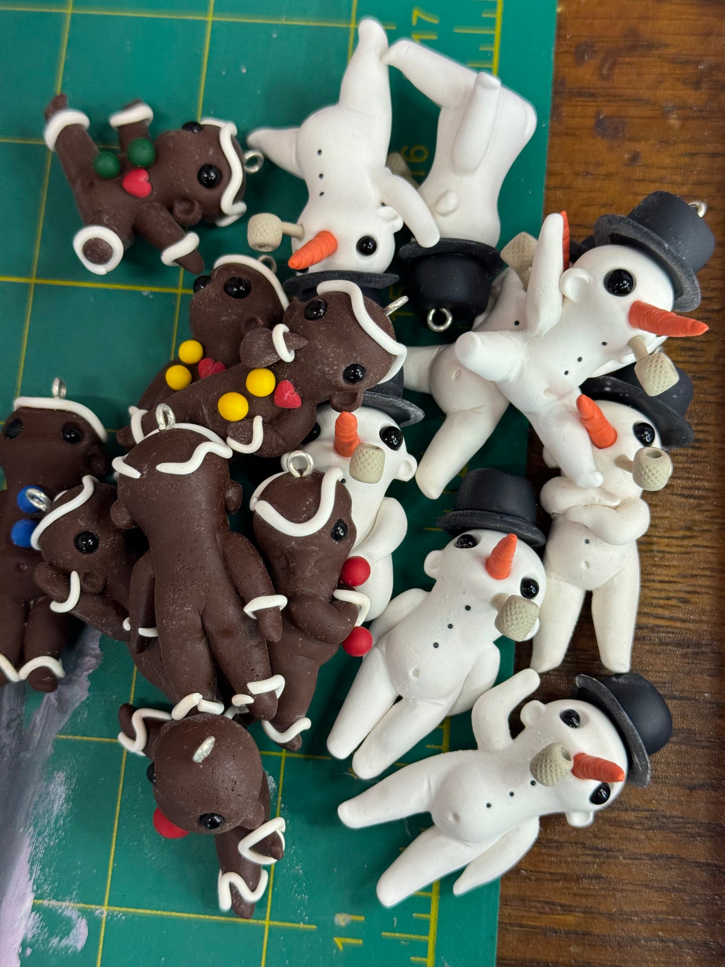 Gingerbread Gloomeez (Ornaments)